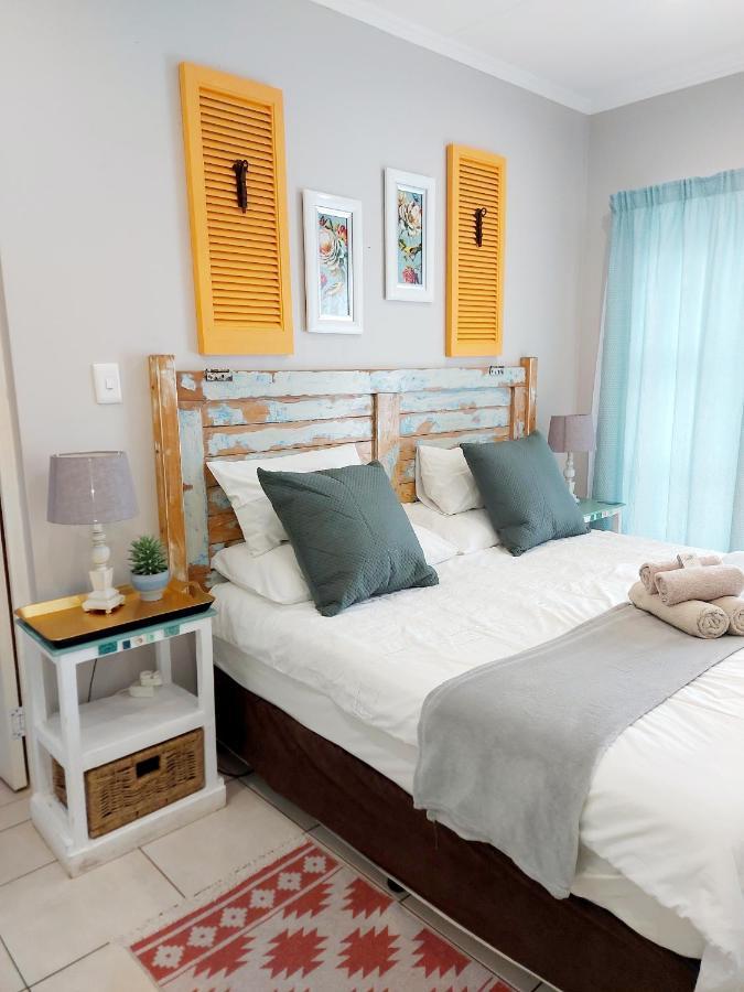 The Coelacanth Guest House And Beach Thyme Self Catering Kiddʼs Beach Esterno foto