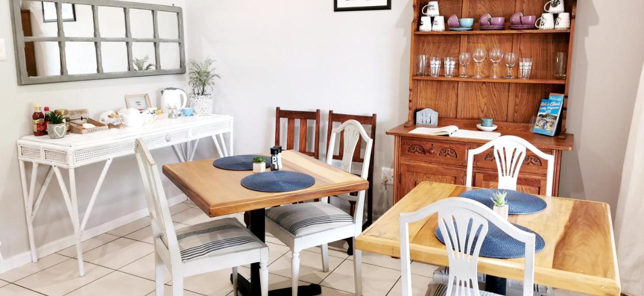 The Coelacanth Guest House And Beach Thyme Self Catering Kiddʼs Beach Esterno foto