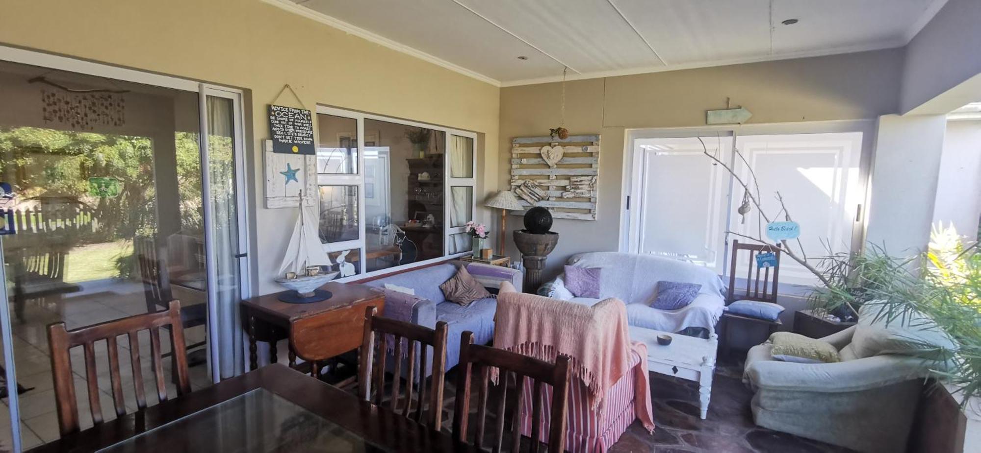 The Coelacanth Guest House And Beach Thyme Self Catering Kiddʼs Beach Esterno foto