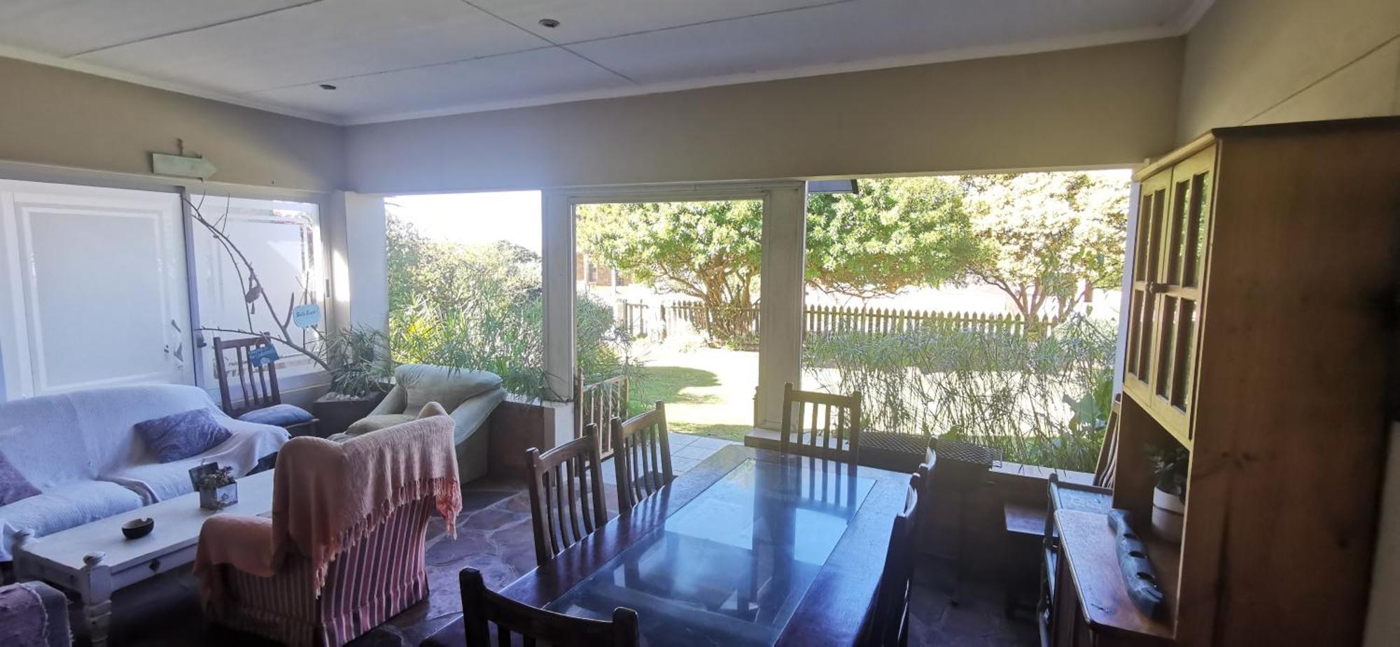 The Coelacanth Guest House And Beach Thyme Self Catering Kiddʼs Beach Esterno foto