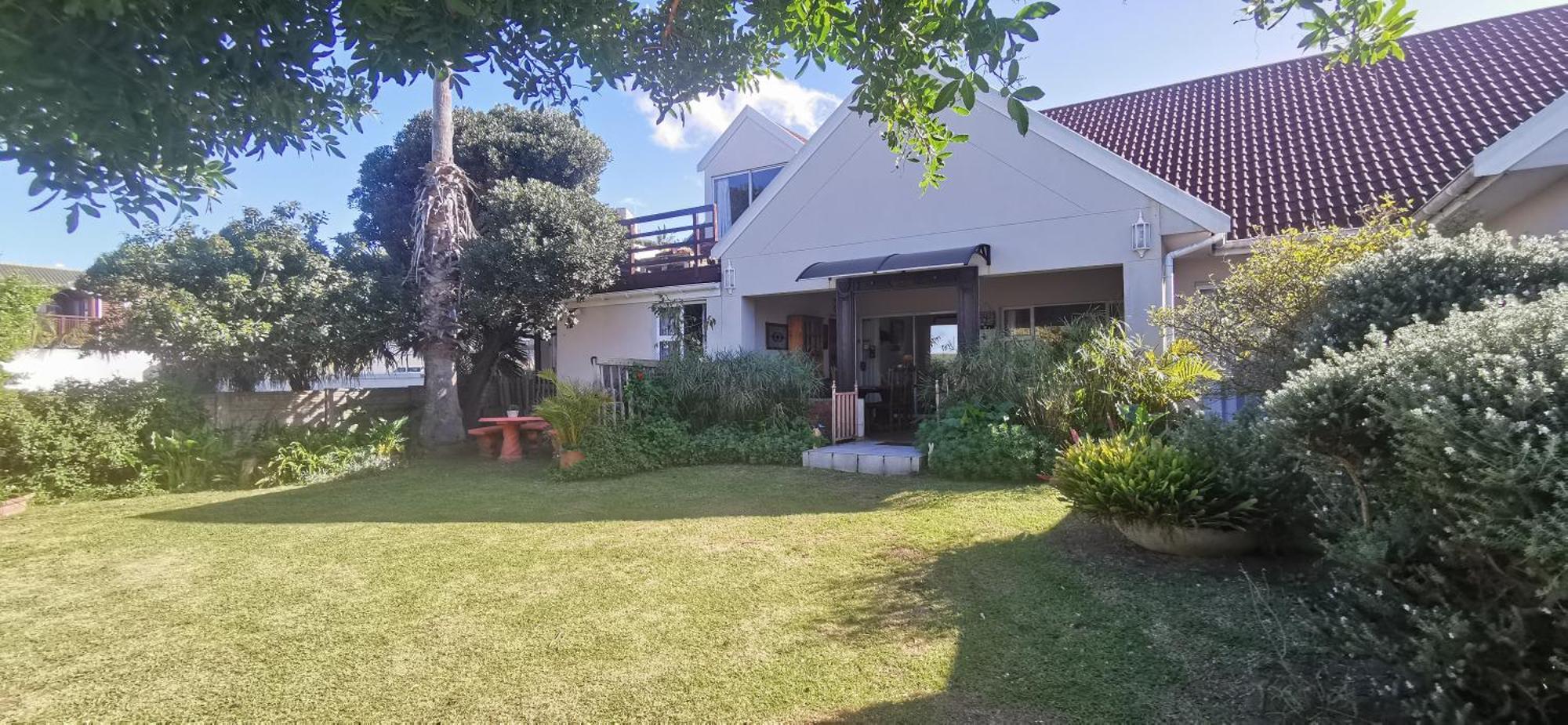 The Coelacanth Guest House And Beach Thyme Self Catering Kiddʼs Beach Esterno foto