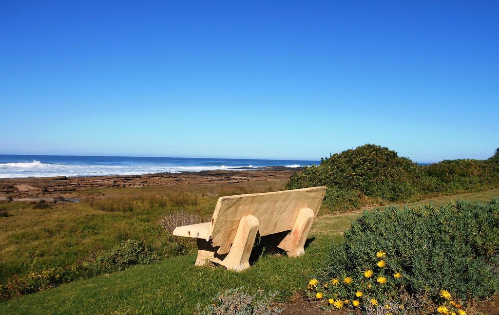 The Coelacanth Guest House And Beach Thyme Self Catering Kiddʼs Beach Esterno foto