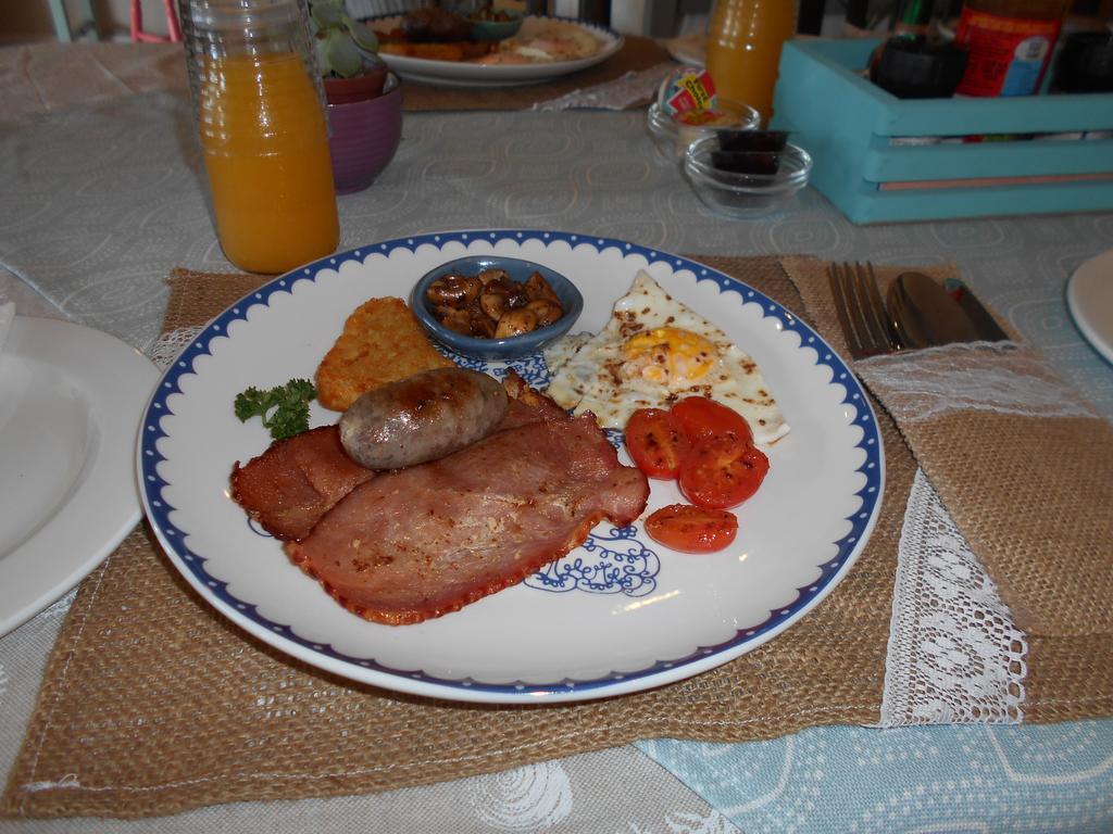The Coelacanth Guest House And Beach Thyme Self Catering Kiddʼs Beach Esterno foto