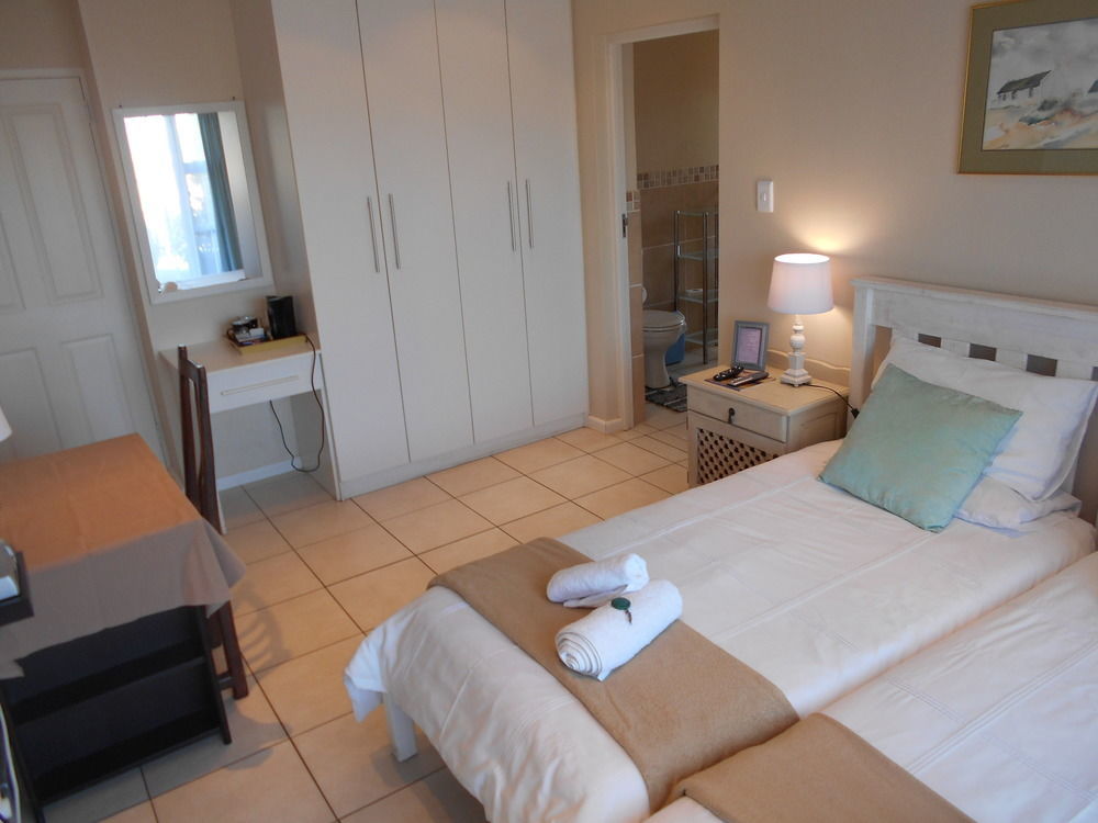 The Coelacanth Guest House And Beach Thyme Self Catering Kiddʼs Beach Esterno foto